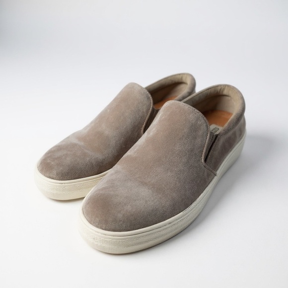 3/$20 Madden Gills Slip On Shoes Suede Taupe / Gray Casual Women's Size 8M - Picture 8 of 8